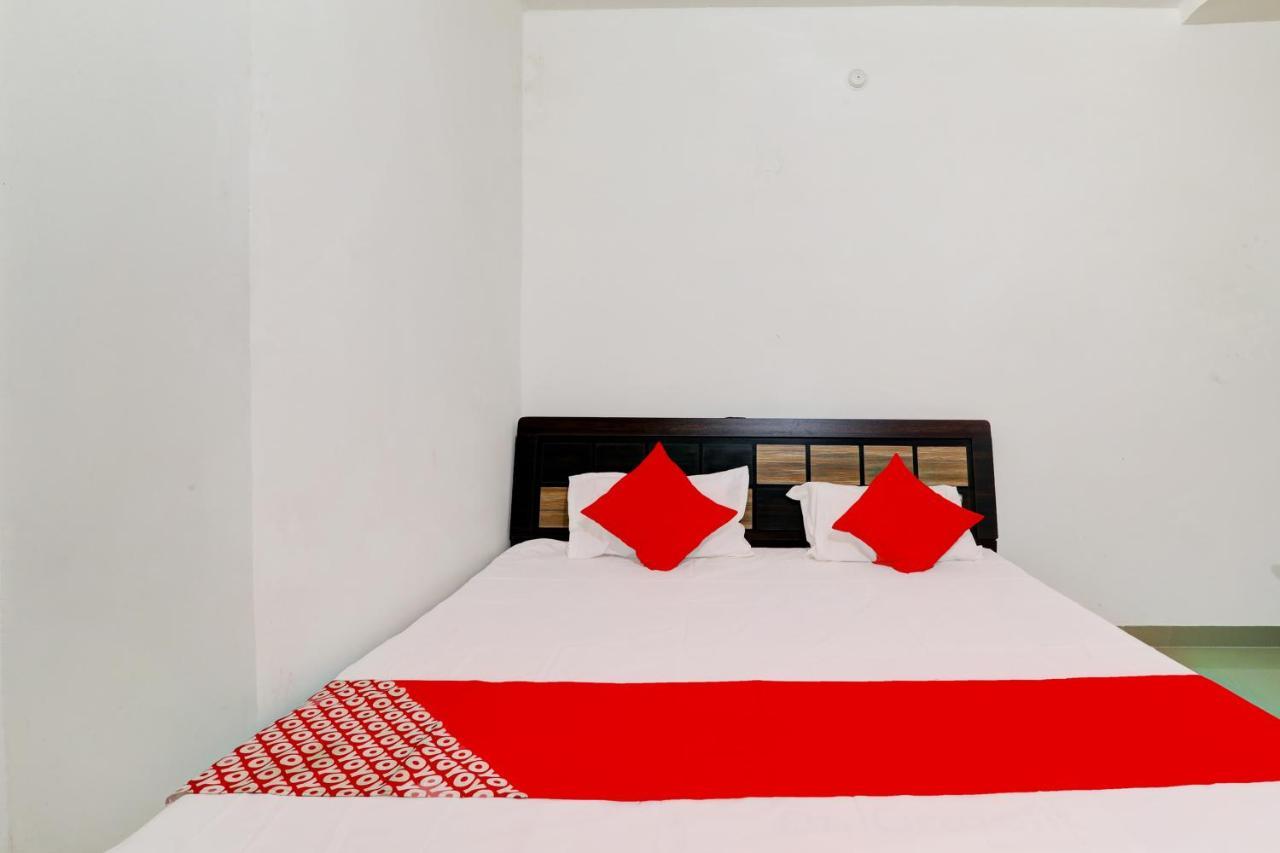 Oyo Flagship Shine Hotel Chinhat Ngoại thất bức ảnh