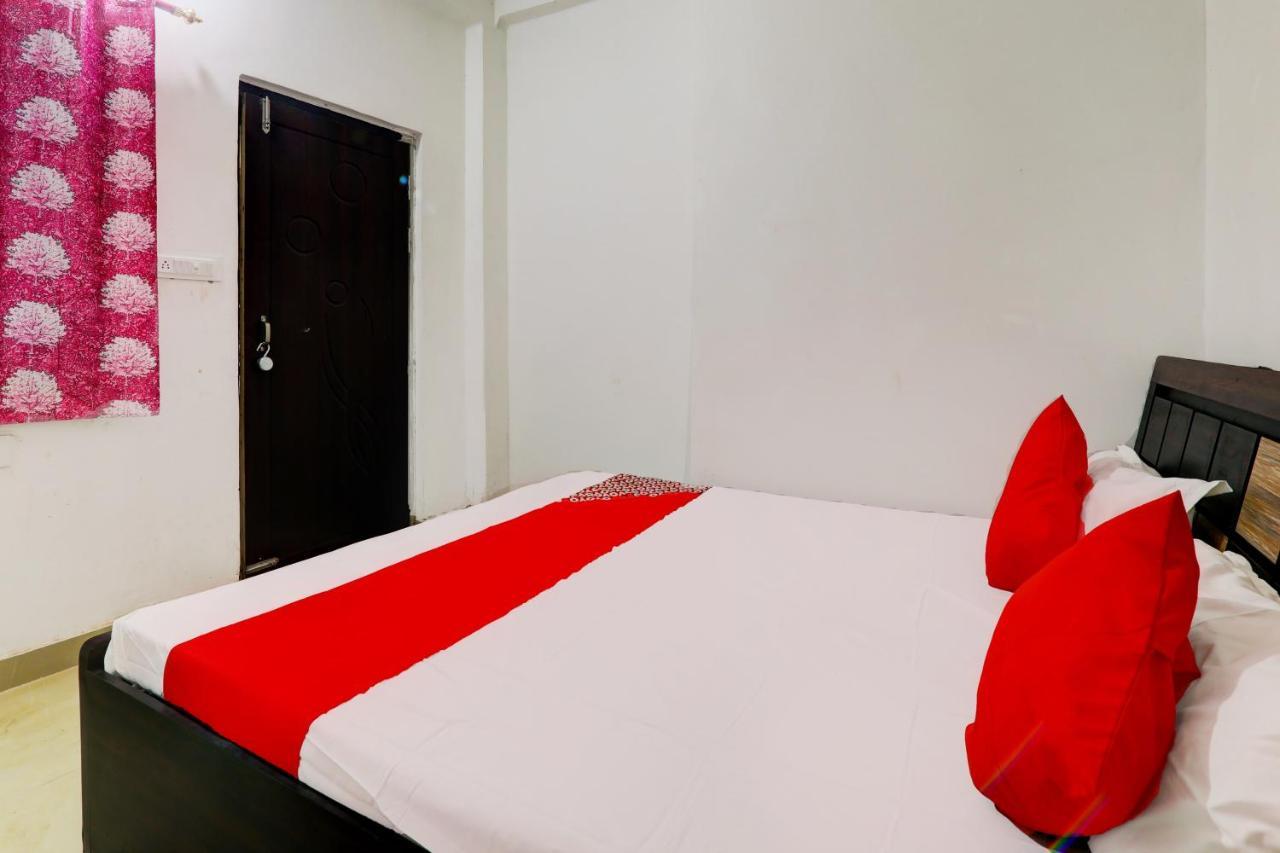 Oyo Flagship Shine Hotel Chinhat Ngoại thất bức ảnh